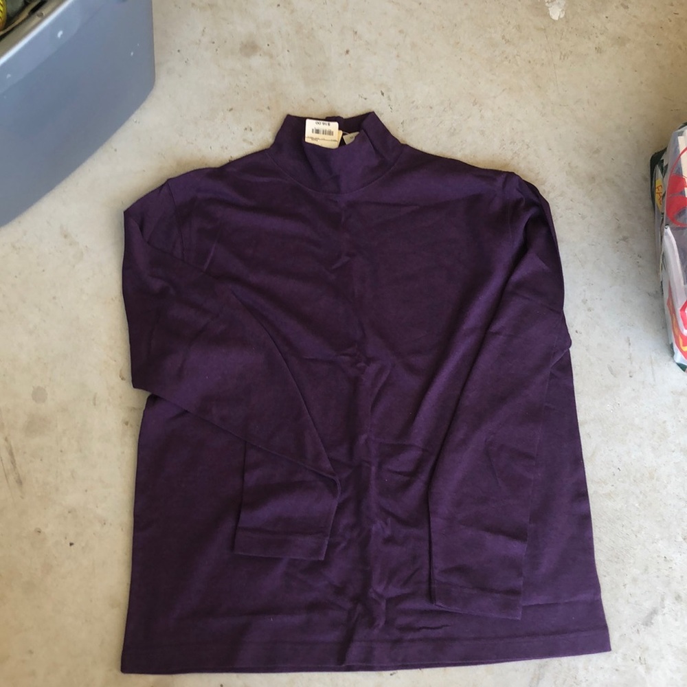 Long sleeved turtle neck